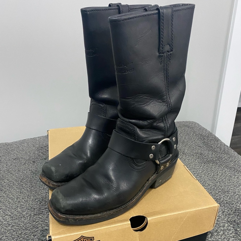 Harley Davison's pull on Harness Boot